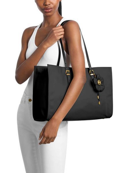 Bag LG EW MF TZ TOTE W CHARM, color black
